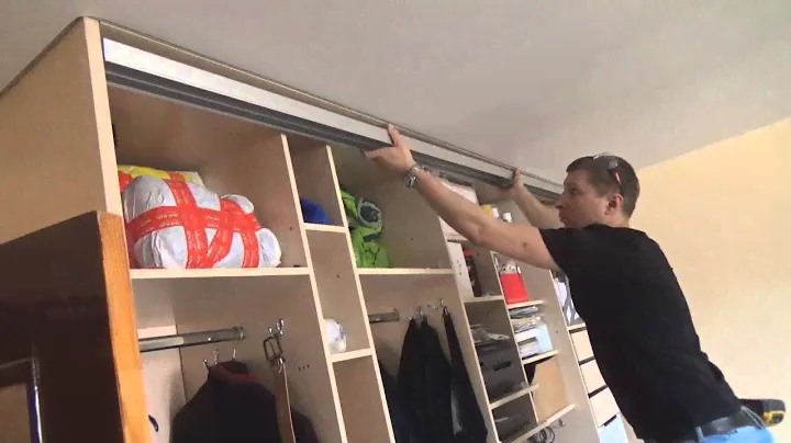 Монтаж дверей "купе"